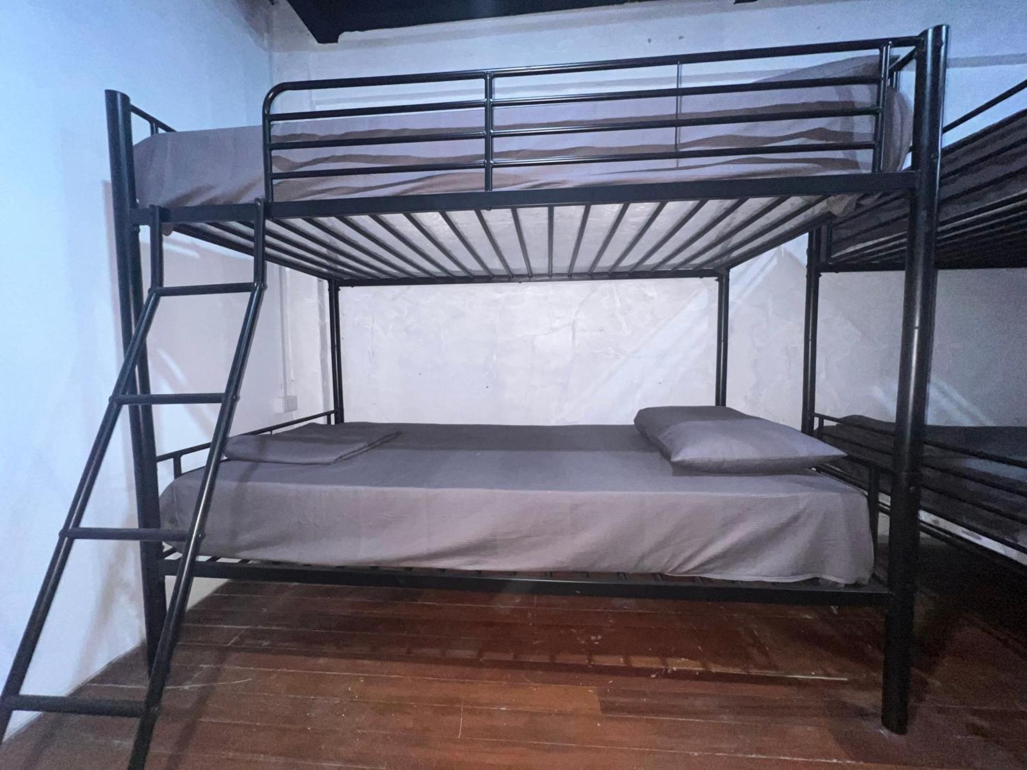 Patong Adventure Hostel ภายนอก รูปภาพ