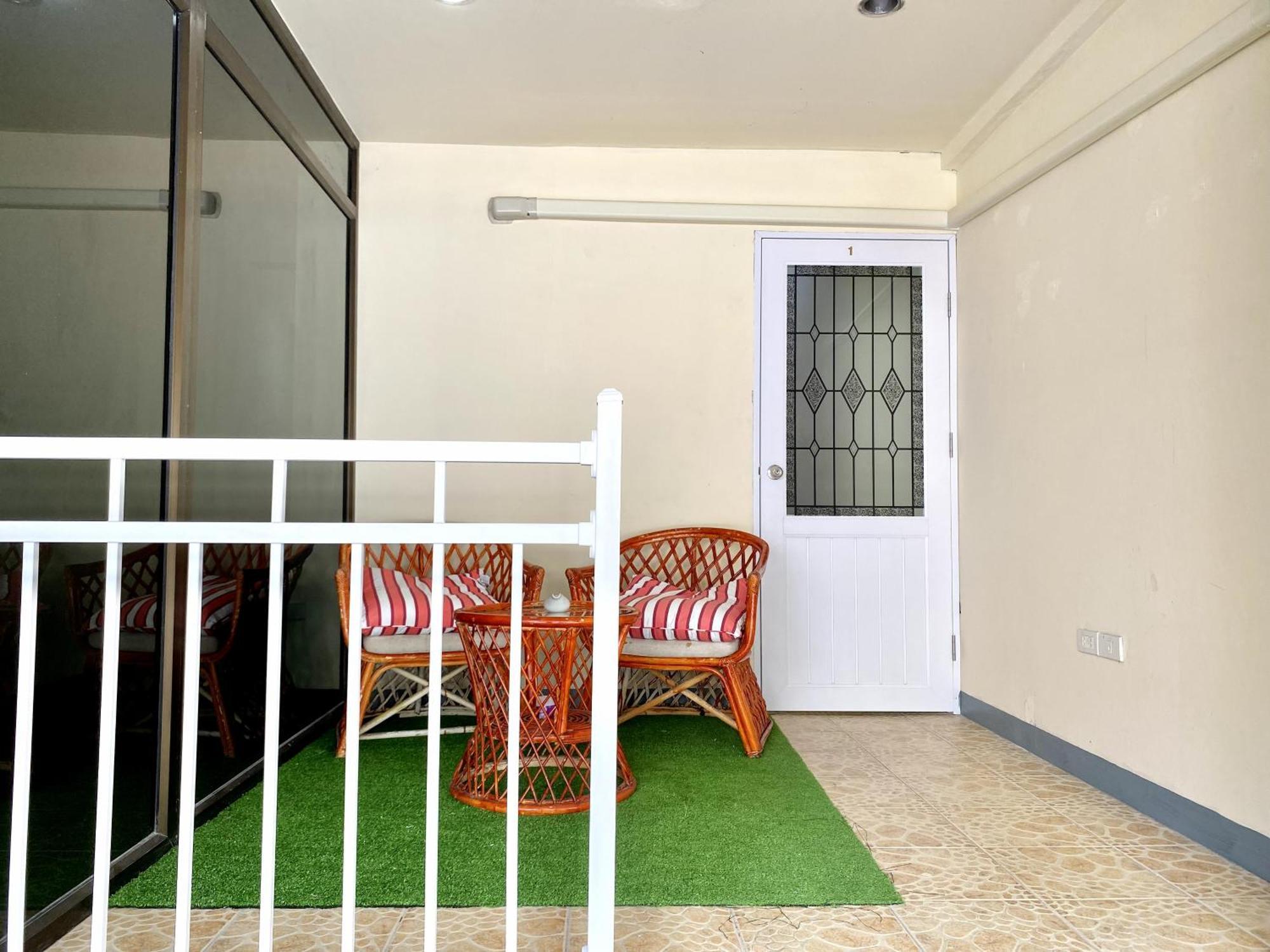 Patong Adventure Hostel ภายนอก รูปภาพ